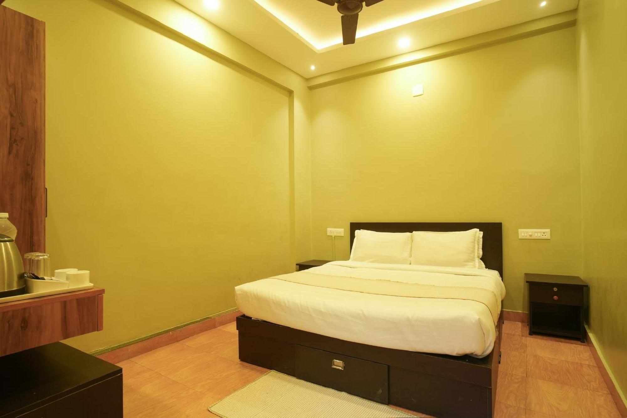 Rasha Residency Pansiyon Kalpatta Dış mekan fotoğraf