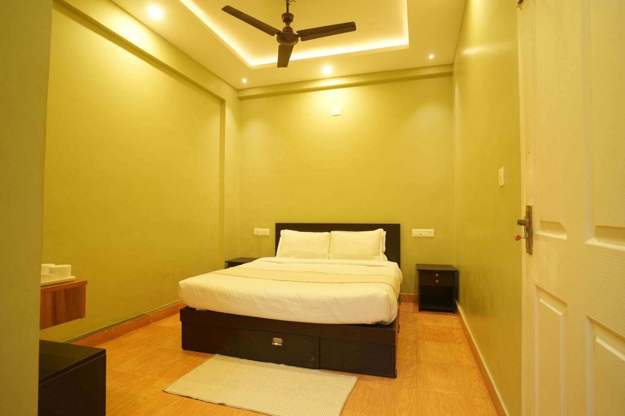 Rasha Residency Pansiyon Kalpatta Dış mekan fotoğraf