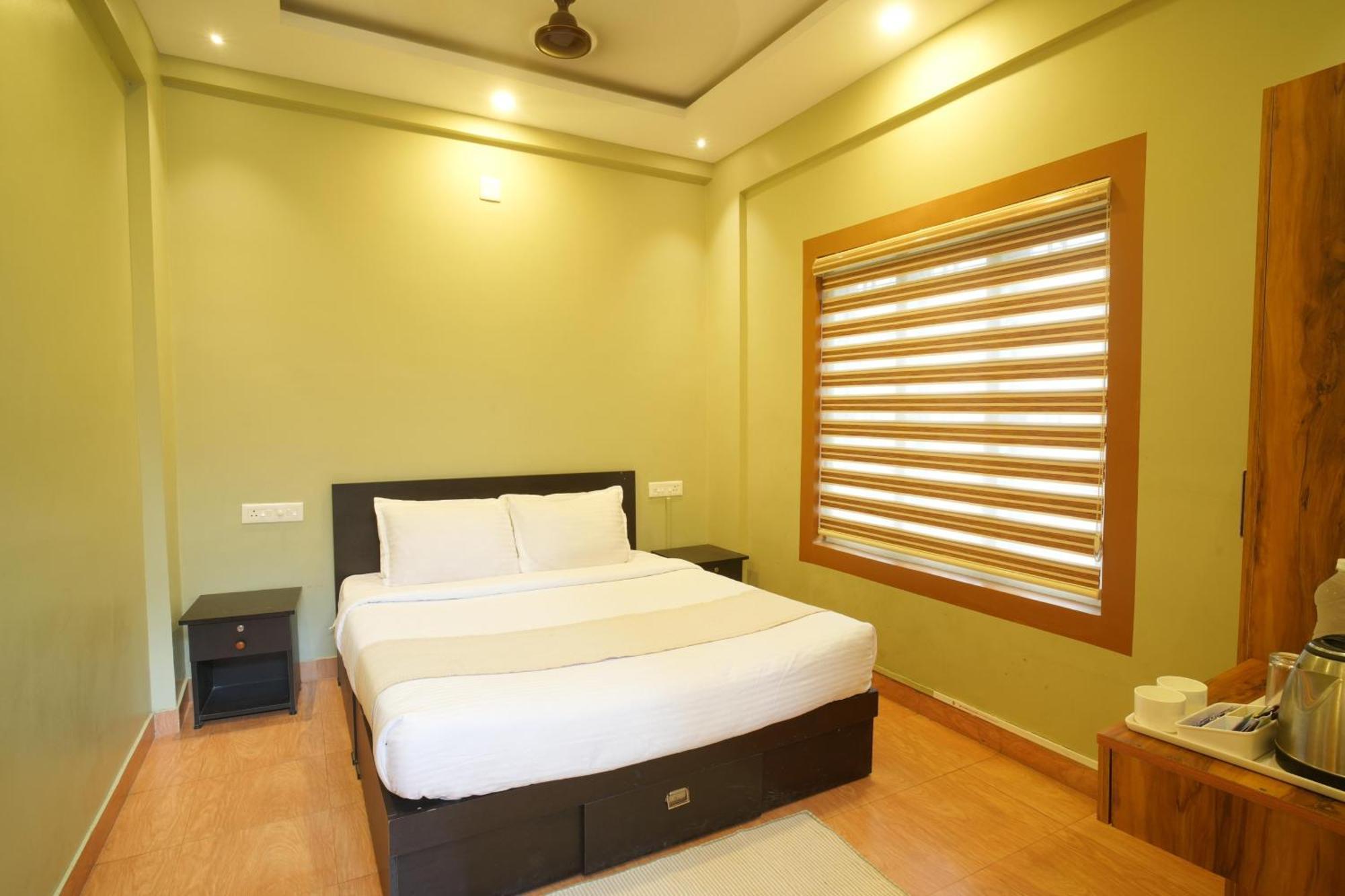 Rasha Residency Pansiyon Kalpatta Dış mekan fotoğraf